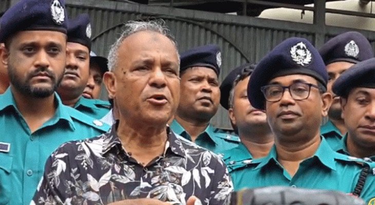 নির্বাচনের আগেই লুট হওয়া সব অস্ত্র উদ্ধার করা হবে: স্বরাষ্ট্র উপদেষ্টা